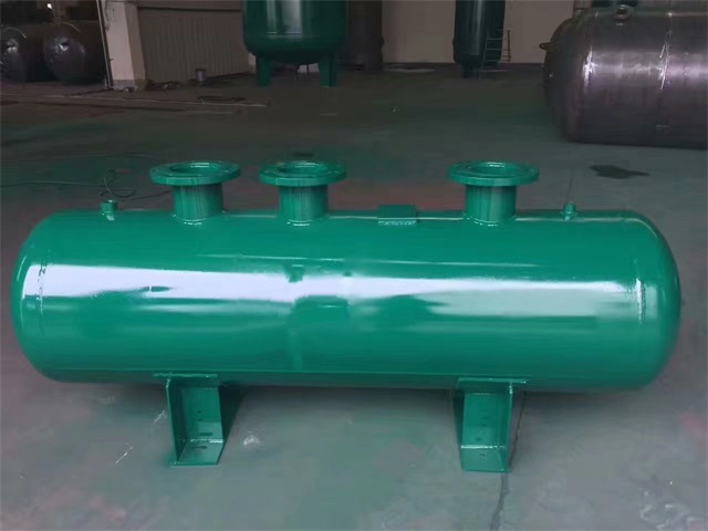 1679991473376569.jpeg 潼关潼关潼关蒸汽分气缸1.jpeg
